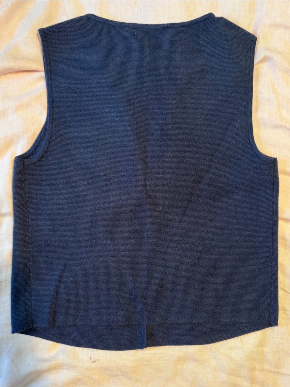 Abercrombie & Fitch LuxeLoft V-Neck Vest - Picture 3 of 6